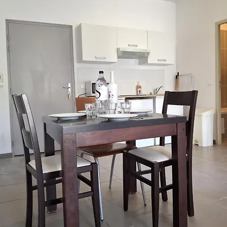 Apartamento T2 Terrasse Climatisé Piscine à T Florent