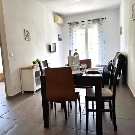 Apartment Saint-florent Terrasse Et Piscine *